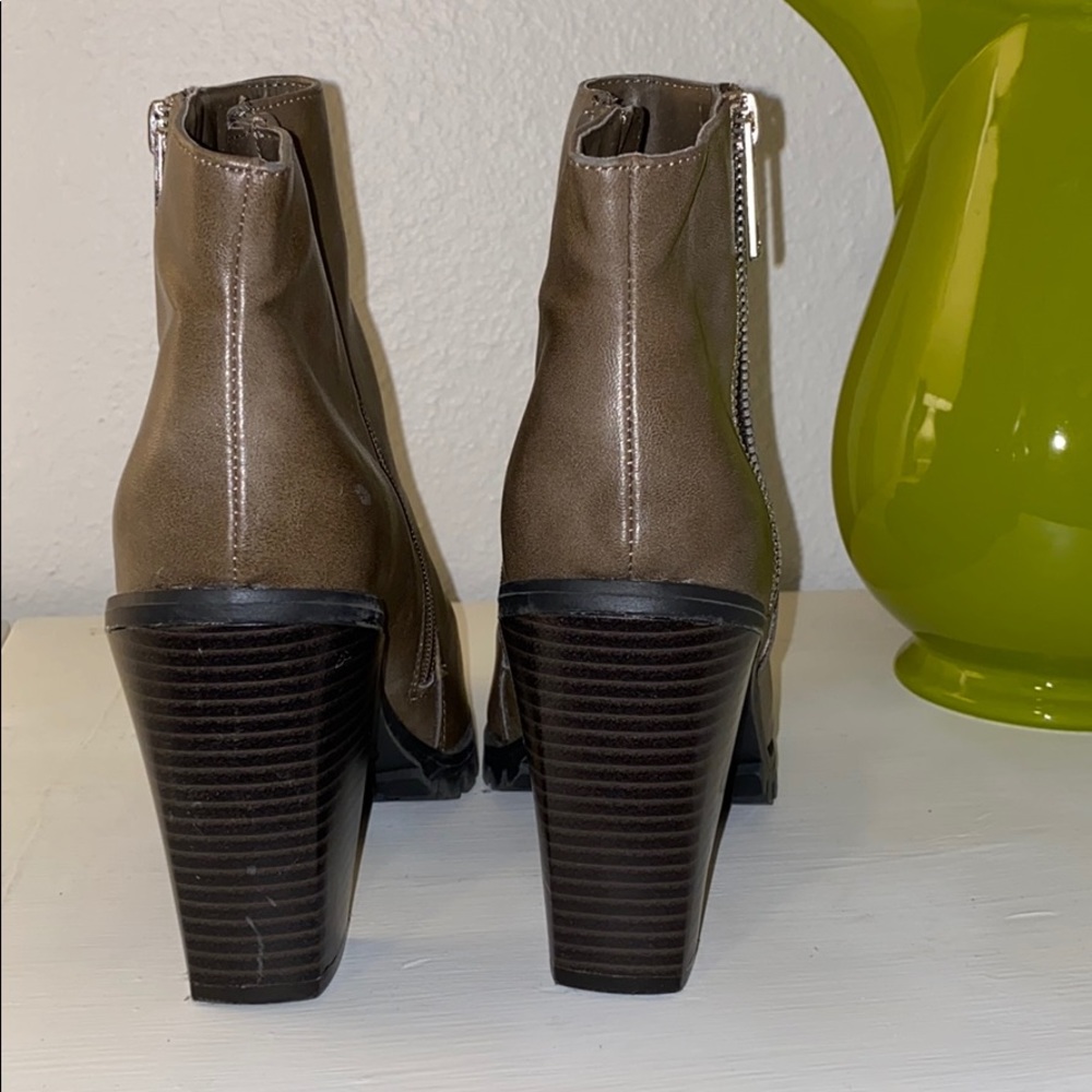 TARGET booties - Picture 4 of 8